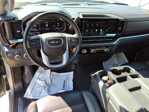 Certified 2024 GMC Sierra 1500 SLT image 15