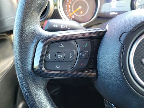 Used 2022 Jeep Wrangler Sport AWD/4WD image 20