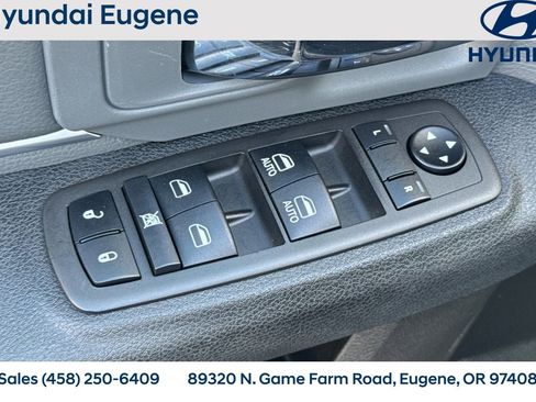 Used 2024 RAM 1500 Classic SLT image 14