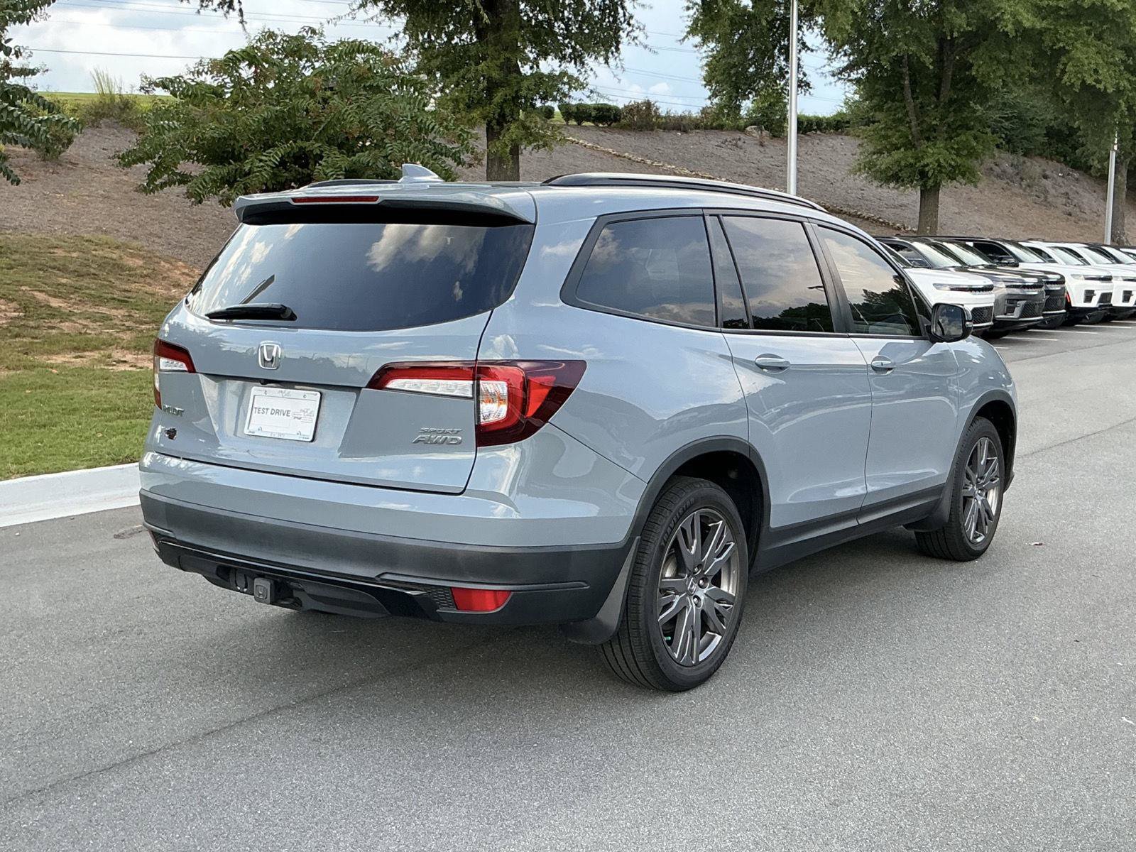 Used 2022 Honda Pilot Sport image 5