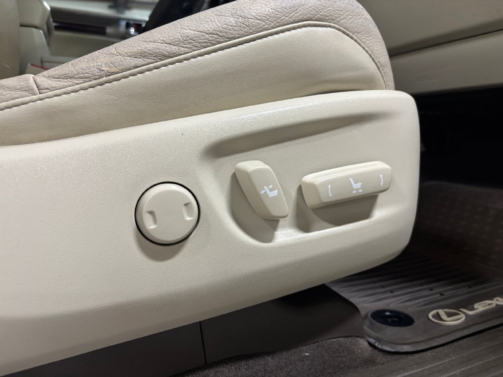 Used 2019 Lexus GX 460 Premium w/ Premium Package AWD/4WD image 54