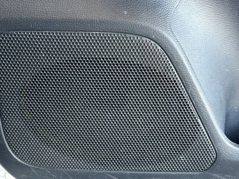 Used 2018 Toyota Tacoma TRD Sport image 25