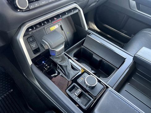 Used 2023 Toyota Tundra Platinum image 27