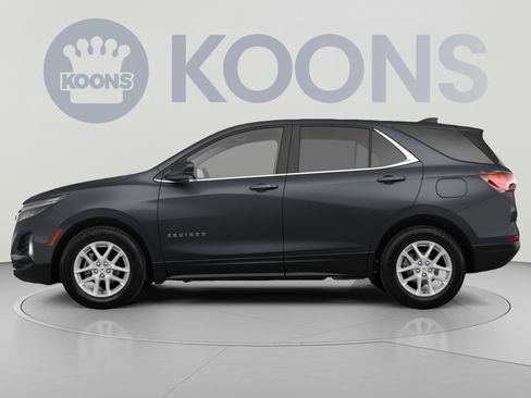 Used 2023 Chevrolet Equinox LT FWD image 2