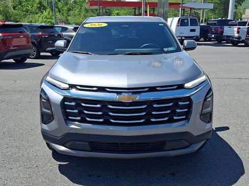 Used 2026 Chevrolet Equinox LT w/ Convenience Package II AWD/4WD image 2