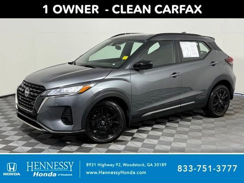Used 2023 Nissan Kicks SR image 1