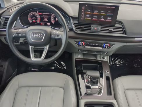 Used 2023 Audi Q5 2.0T Premium Plus w/ Premium Plus Package AWD/4WD image 14