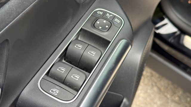 Used 2023 Mercedes-Benz GLA 35 AMG 4MATIC image 14