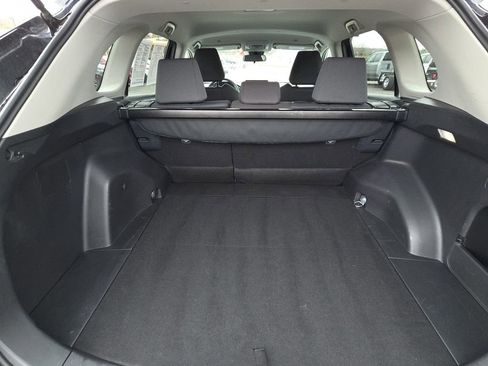 Used 2025 Toyota RAV4 XLE image 32
