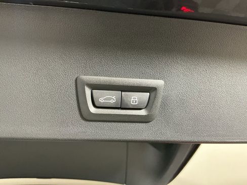 New 2026 BMW X3 xDrive30 w/ Convenience Package image 32