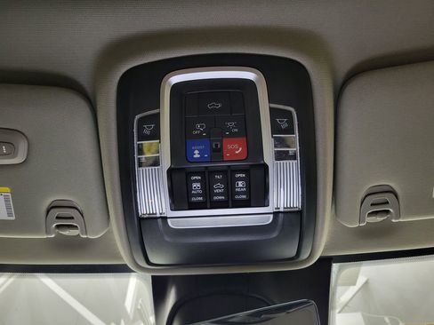 Used 2023 RAM 3500 Limited image 16