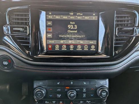 Used 2024 Dodge Durango GT image 13