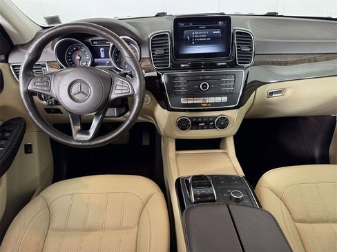 Used 2017 Mercedes-Benz GLS 450 4MATIC image 5
