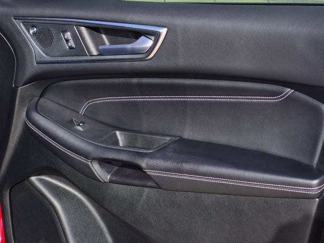 Used 2023 Ford Edge Titanium AWD/4WD image 16
