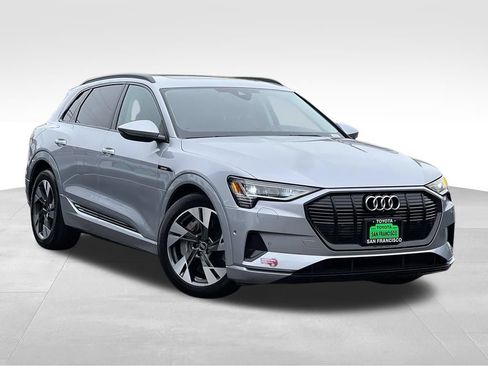Used 2022 Audi e-tron Premium AWD/4WD image 7
