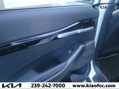 New 2026 Kia Seltos S FWD image 12