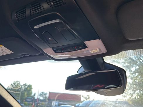 Used 2019 BMW i8 Coupe AWD/4WD image 31