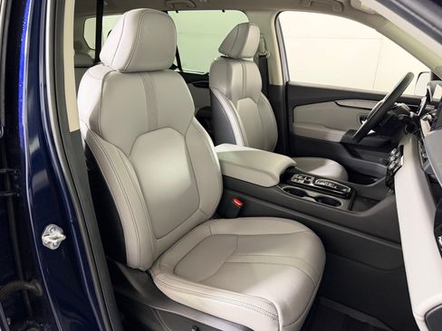 Certified 2024 Honda Pilot Touring image 19