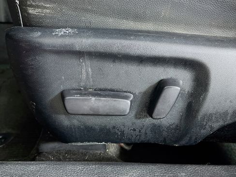 Used 2015 Toyota Corolla S Premium image 4