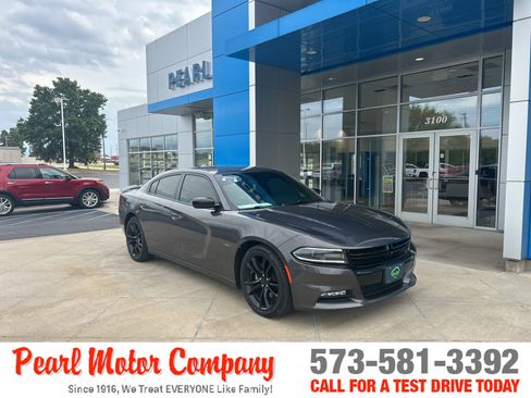 Used 2016 Dodge Charger R/T w/ Blacktop Package RWD image 1
