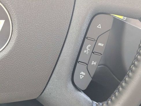 Used 2022 Chevrolet Express 3500 w/ Power Convenience Package RWD image 22