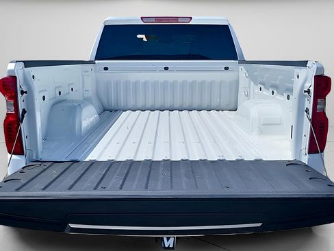 Used 2025 Chevrolet Silverado 1500 W/T w/ WT Value Package AWD/4WD image 27