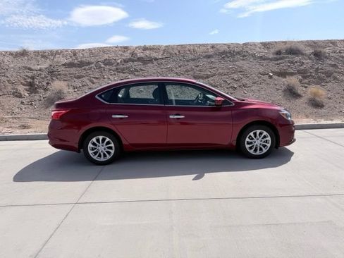 Used 2018 Nissan Sentra SV w/ Premium Package (P01) FWD image 4