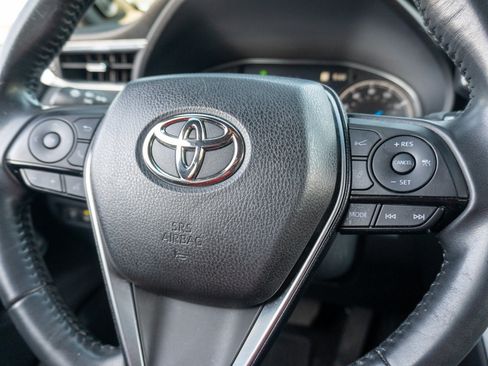 Used 2022 Toyota Venza XLE AWD/4WD image 29