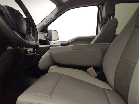 Used 2015 Ford F150 XL w/ Equipment Group 101A Mid AWD/4WD image 17