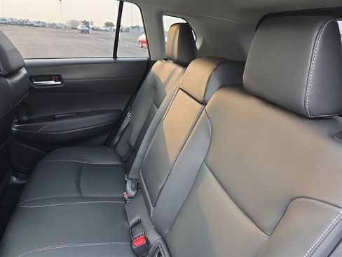Used 2023 Toyota Corolla Cross XLE w/ Convenience Package image 24