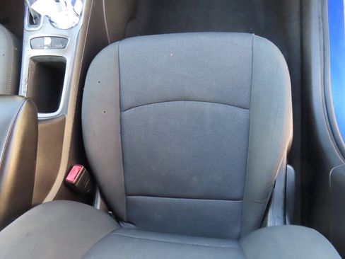 Used 2017 Chevrolet Cruze LT FWD image 38