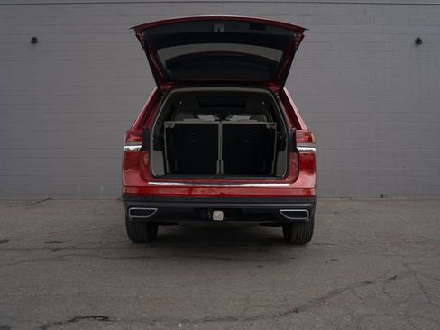 Used 2024 Volkswagen Atlas SEL AWD/4WD image 14
