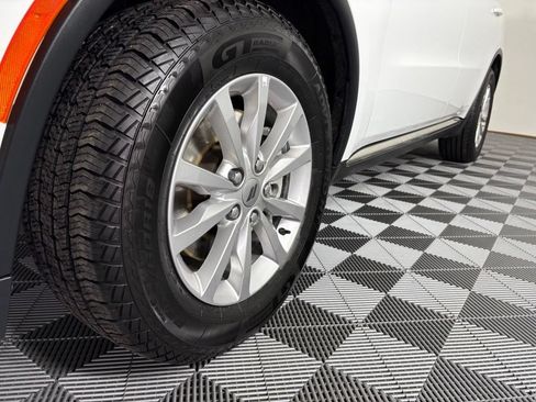 Used 2024 Dodge Durango SXT RWD image 14