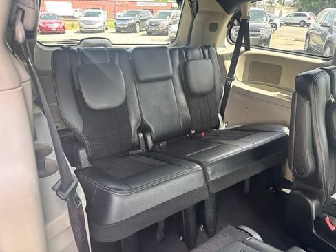 Used 2018 Dodge Grand Caravan SXT FWD image 6