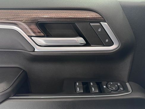 Certified 2022 Chevrolet Silverado 1500 LT w/ Z71 Off-Road Package AWD/4WD image 22