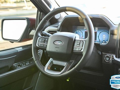 Used 2025 Ford F150 Lariat w/ Equipment Group 501A Mid image 14