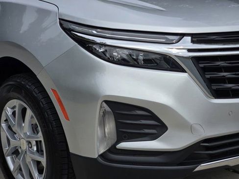Used 2022 Chevrolet Equinox LT AWD/4WD image 9