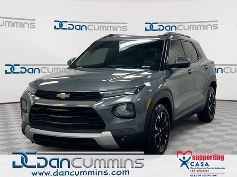 Used 2021 Chevrolet TrailBlazer LT FWD image 1