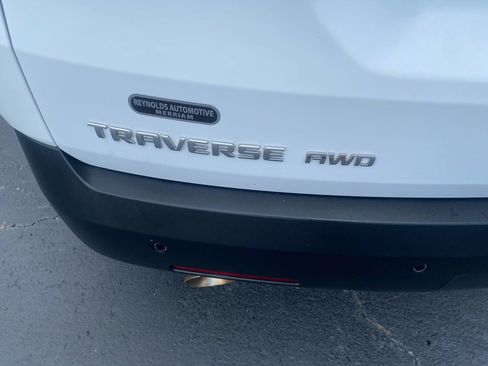 Used 2021 Chevrolet Traverse LT AWD/4WD image 8