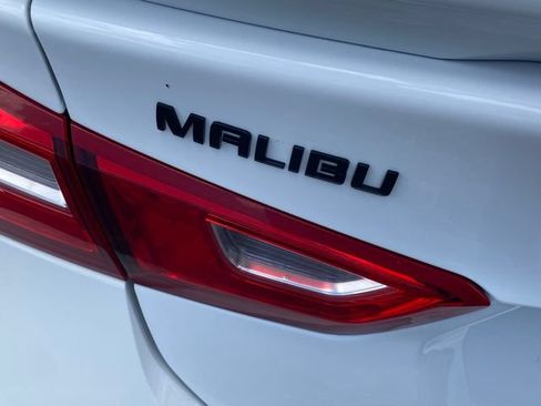 Used 2020 Chevrolet Malibu RS w/ LPO, Convenience Package 1 FWD image 11
