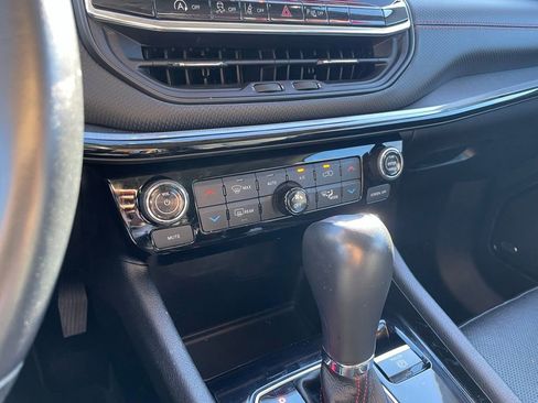 Used 2022 Jeep Compass Trailhawk w/ Trailhawk Elite Group image 18