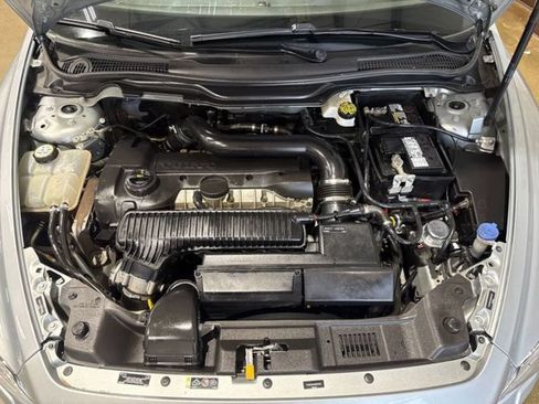 Used 2013 Volvo C30 FWD image 54