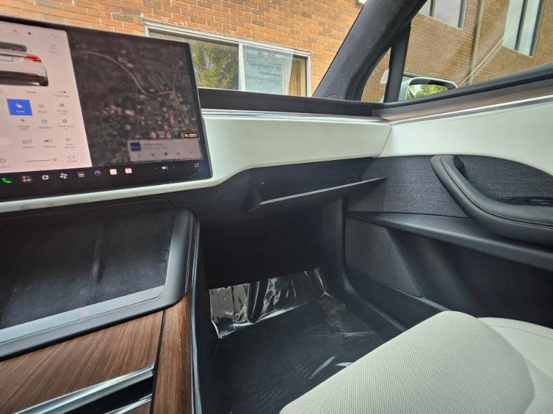 Used 2023 Tesla Model X AWD/4WD image 56