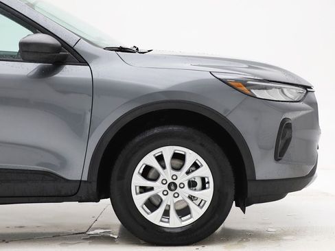 Used 2025 Ford Escape Active image 3