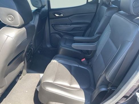 Used 2017 GMC Acadia SLT image 19