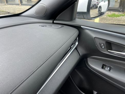 Used 2025 Buick Envista Preferred image 36