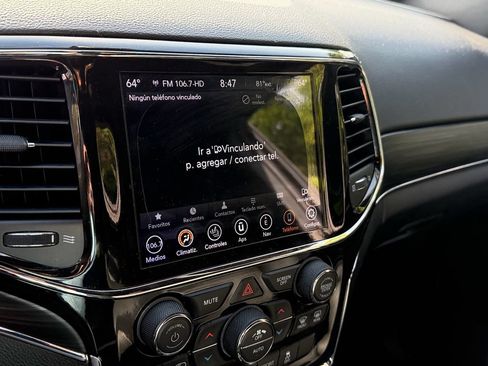 Used 2022 Jeep Grand Cherokee Limited w/ Tech Group RWD image 10