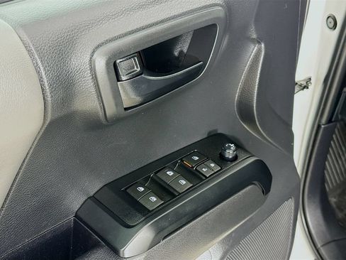 Certified 2023 Toyota Tacoma SR AWD/4WD image 20