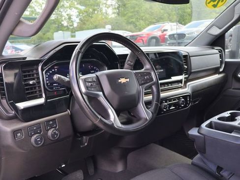 Used 2024 Chevrolet Silverado 2500 LT AWD/4WD image 10