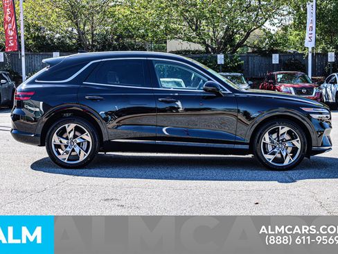 Used 2024 Genesis Electrified GV70 Advanced image 10